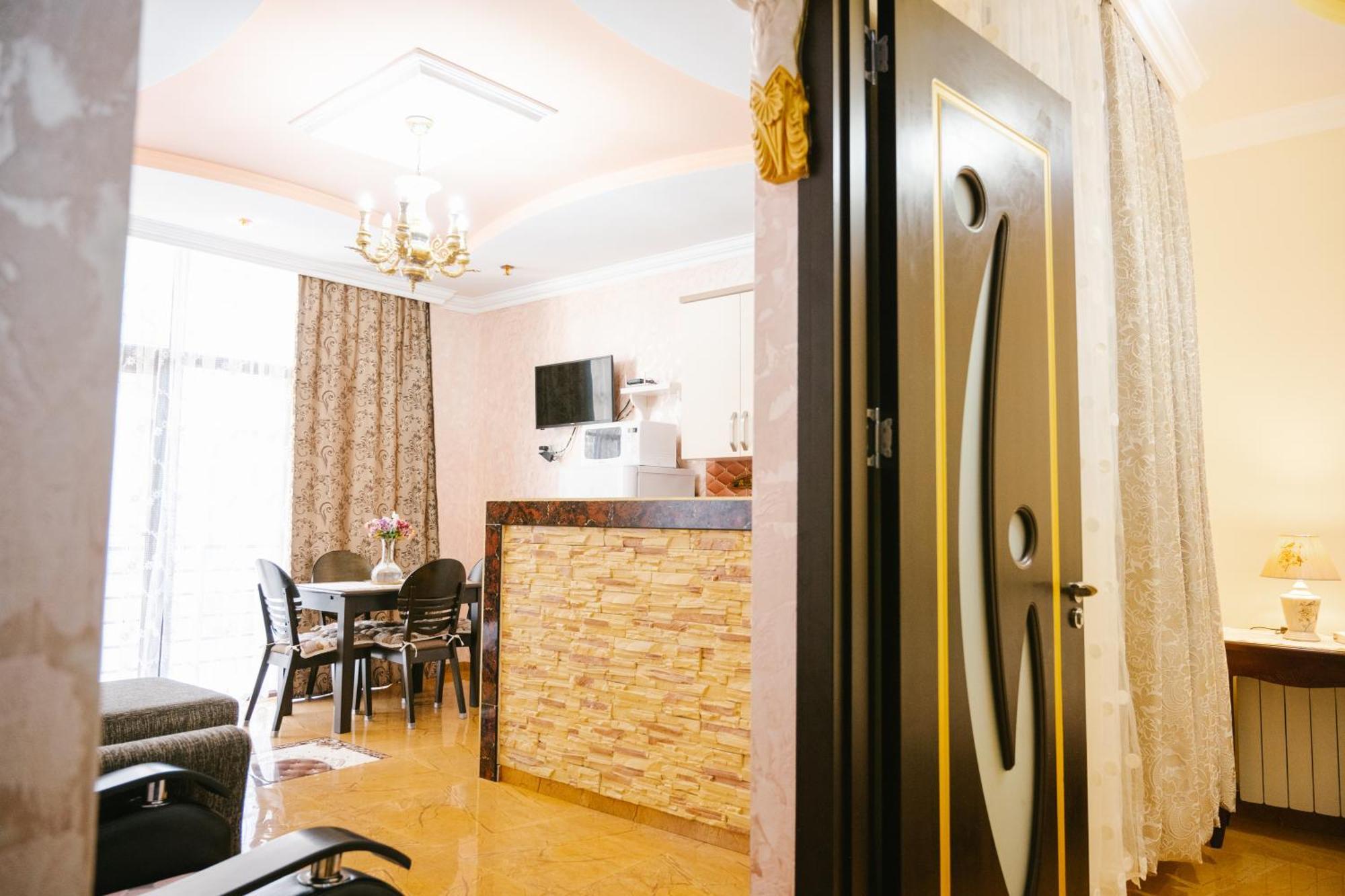 Ekaterine'S Apartments Batumi Exteriér fotografie