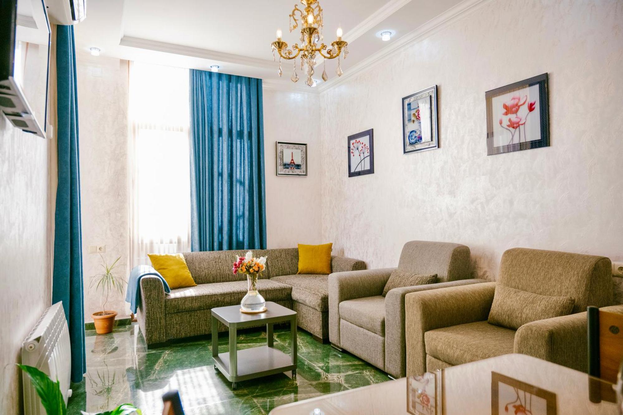 Ekaterine'S Apartments Batumi Pokoj fotografie